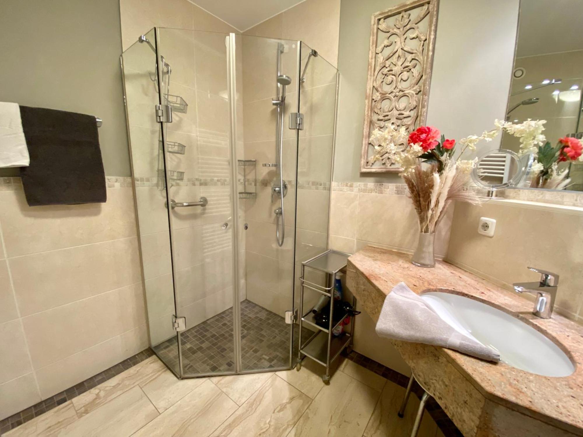 Apartment Ostsee Wellnessresidenz 10 In Zingst